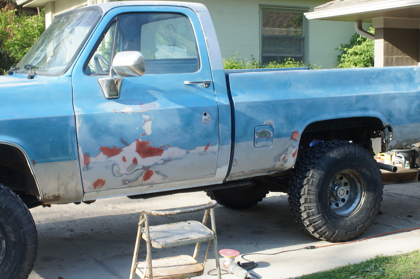 The (in)famous 50 paint job! or How to paint your truck/car with Rustoleum and a Roller (part