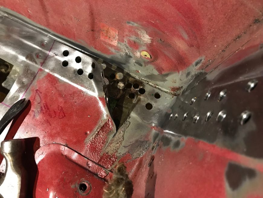 drilling out spot welds in miata floorpan