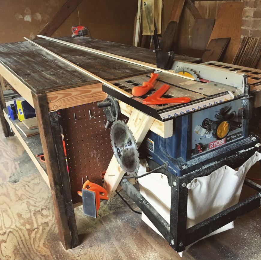building a woodworking workbench and outfeed table for tablesaw